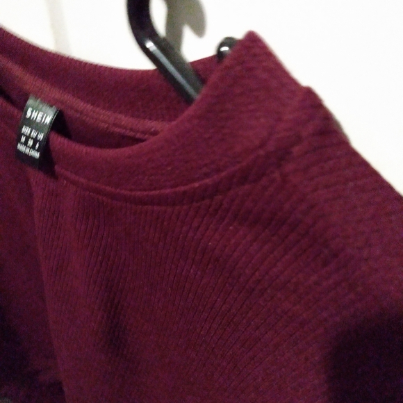 Shein burgundy cropped long sleeve size m - Picture 3 of 4